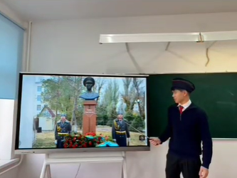 «Халақ қаһарманы» Ғазиз Байтасовқа арналған «Ер есімі-ел есінде» танымдық сағатын  тарих пәнінің мұғалімі Ж.Сахова «Жас полиция көмекшілер» тобымен өткізді