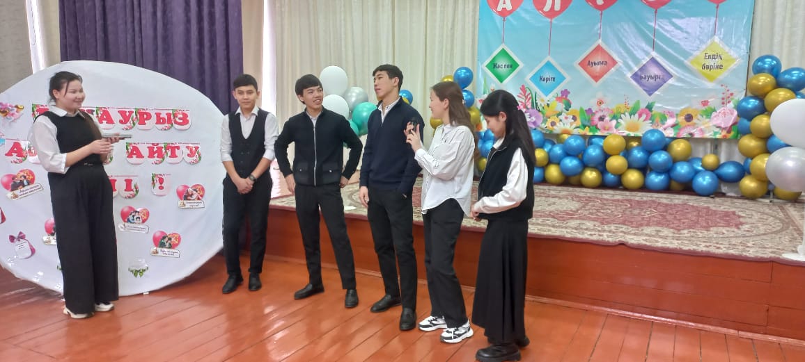Магниттік мектептің білім алушылары сессия күндеріндегі әрбір  сәттері үшін ұстаздарға алғысын тілектерімен жеткізді.