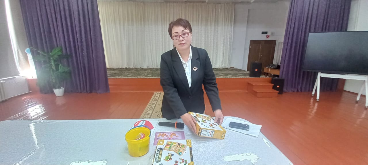 "Айт, біл" тақырыбында  өткізілген білім сайысы.
