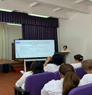 Ұстаз –мектеп тұтқасы. Сондықтан ұстаздар қандай кездеде,қандай ортада да педагогикалық әдепті ұстағаны жөн.