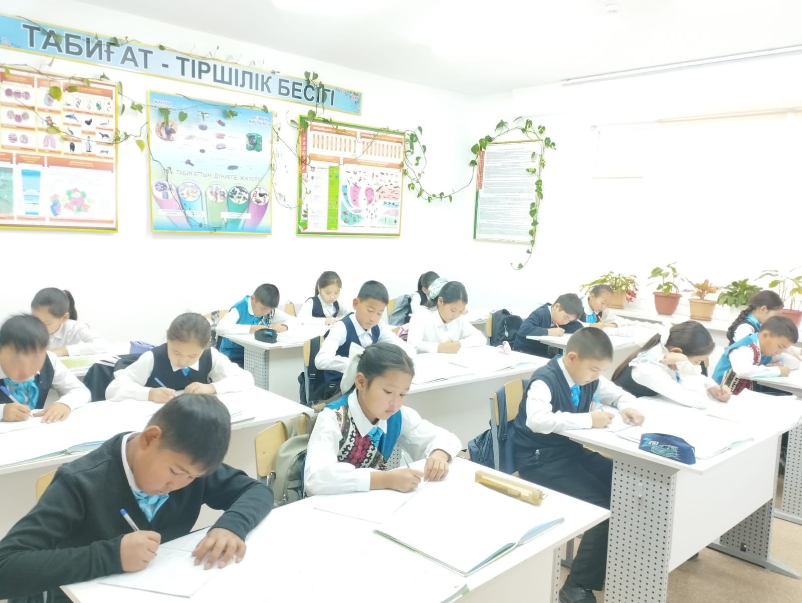 Оқу-тәрбие жұмысы қашанда қоғам дамуы мен жетілуінің аса маңызды алғы шарттары