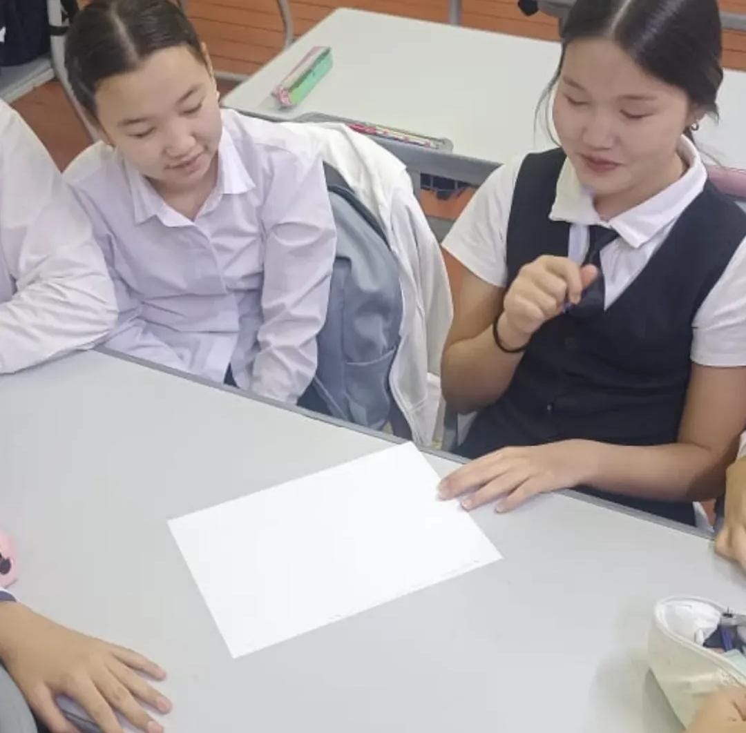 7б и 4в классе проведен классный час на тему:  Час добропорядочности